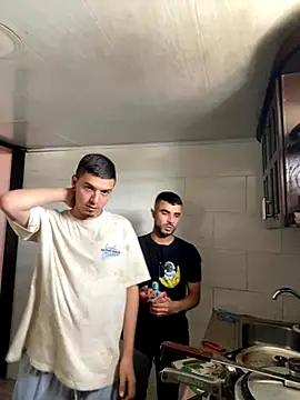 Snapshot of Maiki_Foxx chatting on 10-25-25, 08:03 Maiki Foxx online show from 10-25-25, 08:03