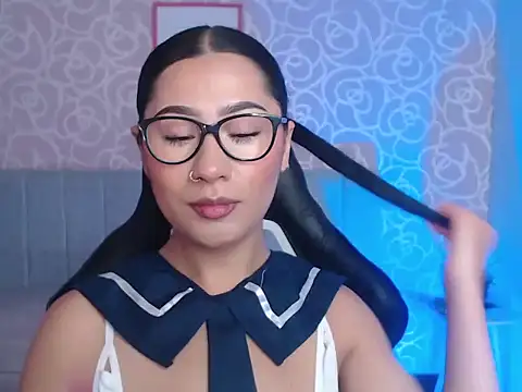 Snapshot of evelyn_ch_ chatting on 09-25-25, 10:41 evelyn ch online show from 09-25-25, 10:41