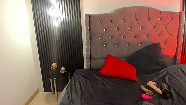 Scarbadgirl  online show from 05-04-26, 03:57