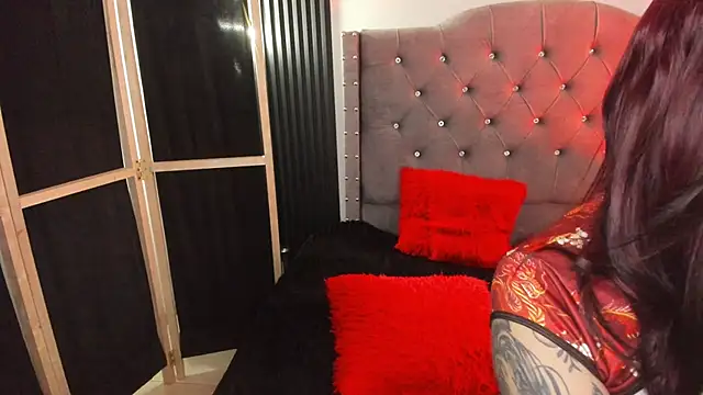 Scarbadgirl  online show from 06-18-26, 03:51