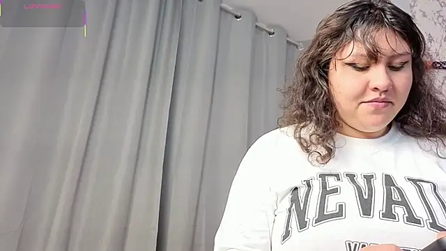 Larissa Antonella online show from 10-18-25, 03:20