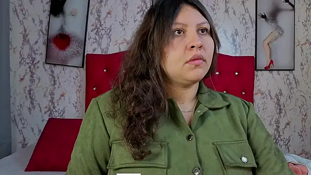 Snapshot of Larissa_Antonella chatting on 02-17-26, 03:47 Larissa Antonella online show from 02-17-26, 03:47