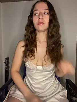 Snapshot of -rosi chatting on 02-12-26, 12:49 -rosi online show from 02-12-26, 12:49