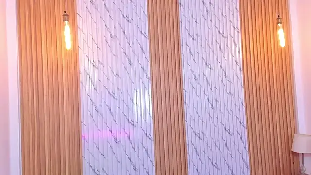 thomas walker0 online show from 02-04-26, 11:38