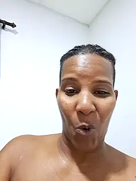 Snapshot of VikysDavis chatting on 10-07-25, 03:25 VikysDavis online show from 10-07-25, 03:25