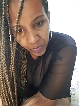 Snapshot of VikysDavis chatting on 04-07-26, 12:33 VikysDavis online show from 04-07-26, 12:33