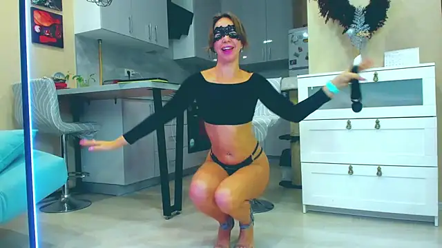 MadinaBrown online show from 10-10-25, 05:01