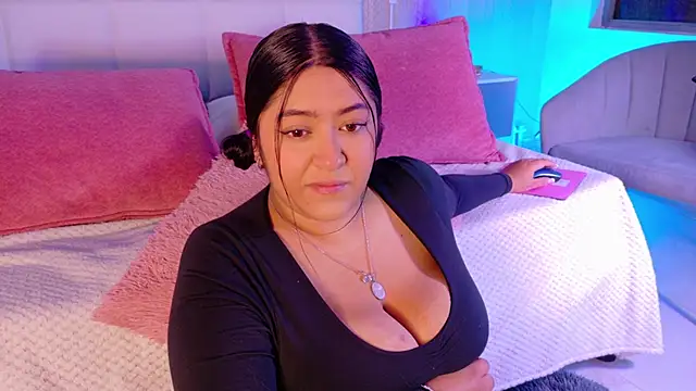 Leah Bensson online show from 09-10-25, 02:50