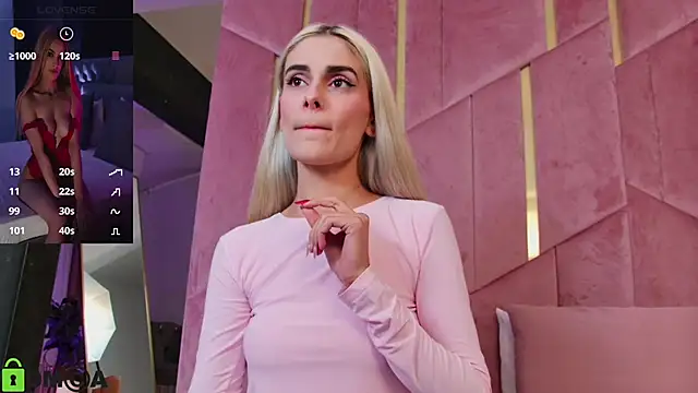 SelenaDaze online show from 09-19-25, 03:08