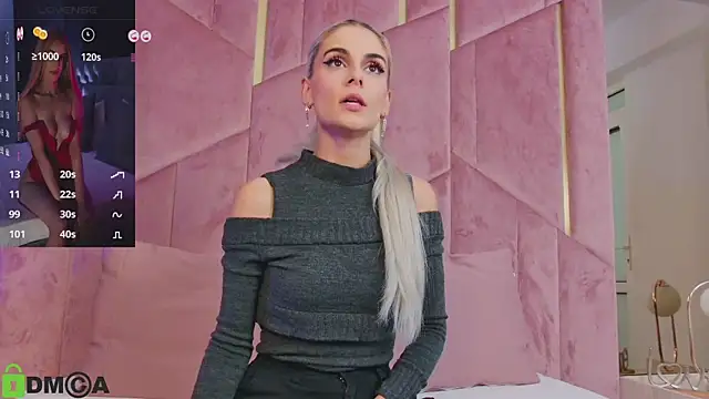 SelenaDaze online show from 09-30-25, 03:22