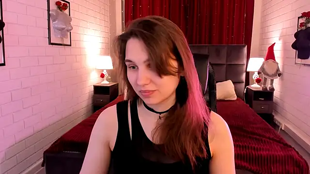 Snapshot of TessaMill chatting on 04-27-26, 05:38 TessaMill online show from 04-27-26, 05:38