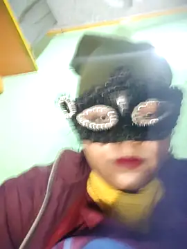 Dassing strip couple online show from 12-15-25, 11:53