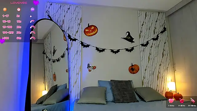 MissVioleet  online show from 10-23-25, 05:12