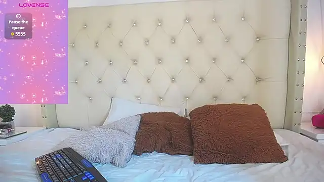 larandemon online show from 09-16-25, 03:18