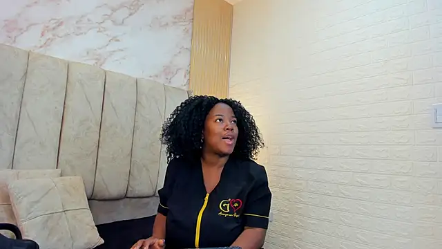 Snapshot of kiarazafira chatting on 09-17-25, 10:28 kiarazafira online show from 09-17-25, 10:28