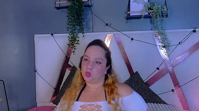 Snapshot of JenaCooper_ chatting on 03-28-26, 02:55 JenaCooper online show from 03-28-26, 02:55