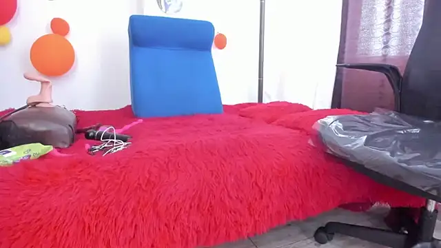 miaroberts69 online show from 07-13-26, 07:49