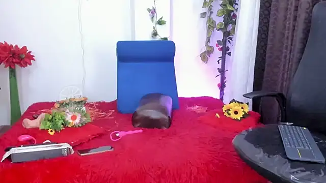 miaroberts69 online show from 07-29-26, 12:09