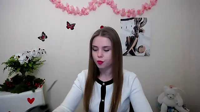 Snapshot of OceanicDawn chatting on 03-02-26, 06:47 OceanicDawn online show from 03-02-26, 06:47