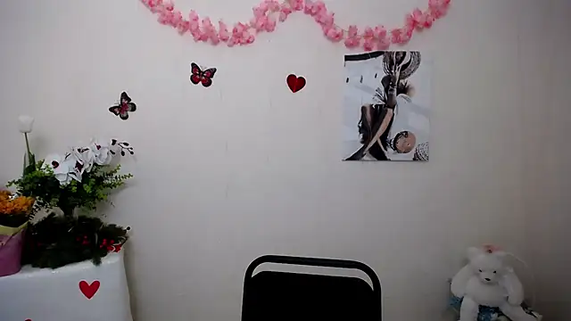 Snapshot of OceanicDawn chatting on 03-10-26, 08:52 OceanicDawn online show from 03-10-26, 08:52