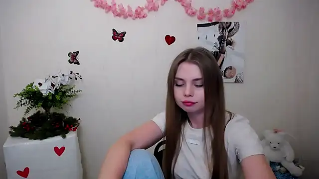 Snapshot of OceanicDawn chatting on 03-25-26, 06:41 OceanicDawn online show from 03-25-26, 06:41