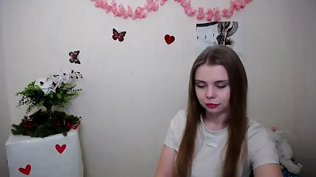 Snapshot of OceanicDawn chatting on 03-31-26, 05:41 OceanicDawn online show from 03-31-26, 05:41