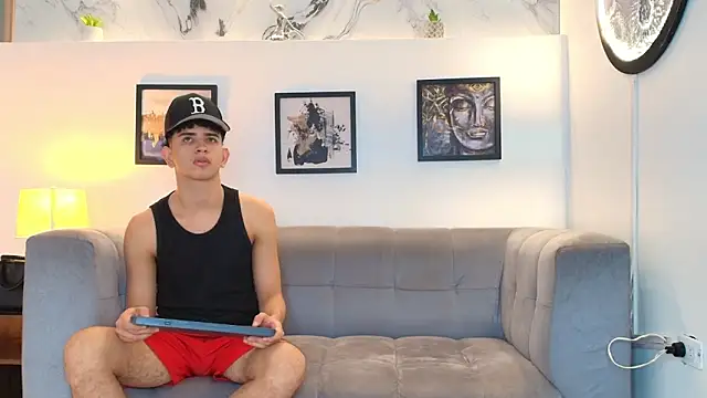 TWINKS FRIENDS online show from 03-05-26, 01:18