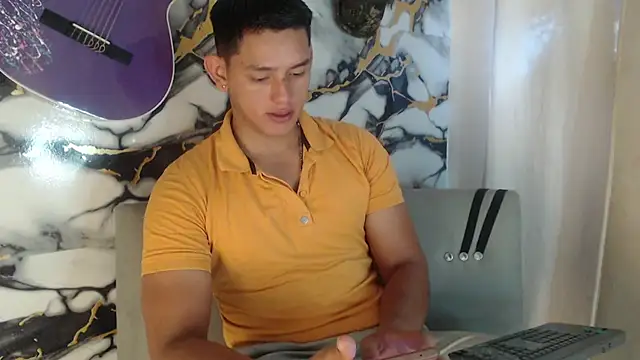 Hiroshi Shen online show from 05-06-26, 01:38