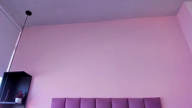 Snapshot of violet_myerrs chatting on 02-27-26, 01:44 violet myerrs online show from 02-27-26, 01:44