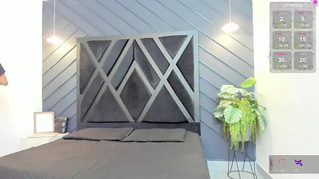 Snapshot of zoe_martins_ chatting on 09-15-25, 05:13 zoe martins online show from 09-15-25, 05:13