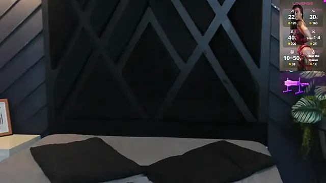 Snapshot of zoe_martins_ chatting on 10-18-25, 06:08 zoe martins online show from 10-18-25, 06:08