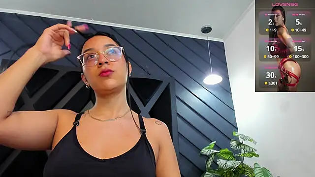 Snapshot of zoe_martins_ chatting on 11-03-25, 05:25 zoe martins online show from 11-03-25, 05:25