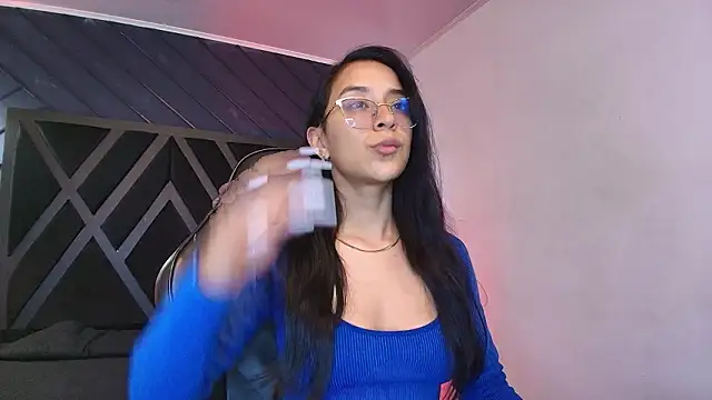 zoe martins  online show from 03-09-26, 05:17