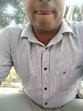 Dickdelhi online show from 04-17-26, 07:44