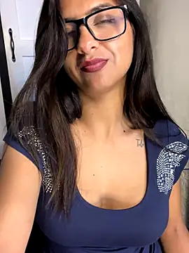 chicachocolate01 online show from 09-11-25, 07:52