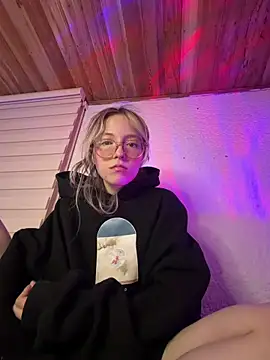 ReenKitty online show from 03-21-26, 08:41