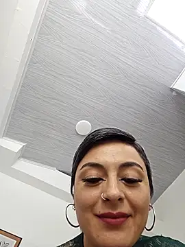 Daniela Leonn online show from 11-06-25, 08:43