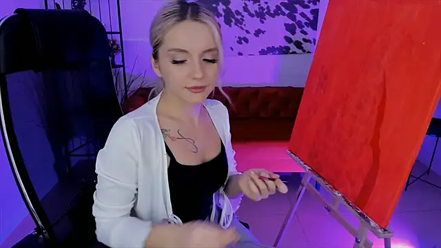 AuroraWrenfield online show from 10-06-25, 07:28