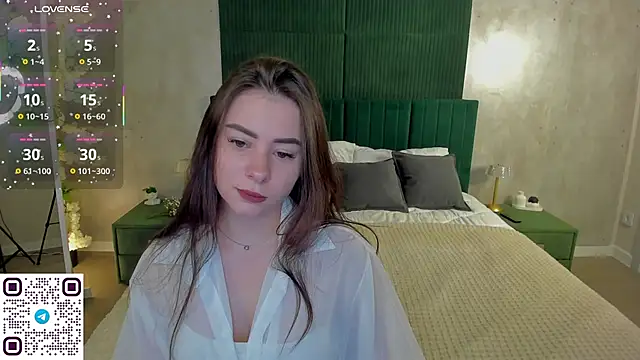 ErinRose  online show from 10-02-25, 01:23