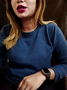 Snapshot of alexa_cam44 chatting on 11-14-25, 08:18 alexa cam44 online show from 11-14-25, 08:18