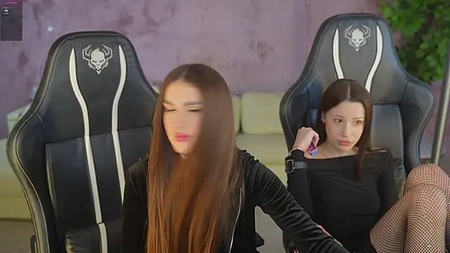 Goldie Flame online show from 11-06-25, 11:26