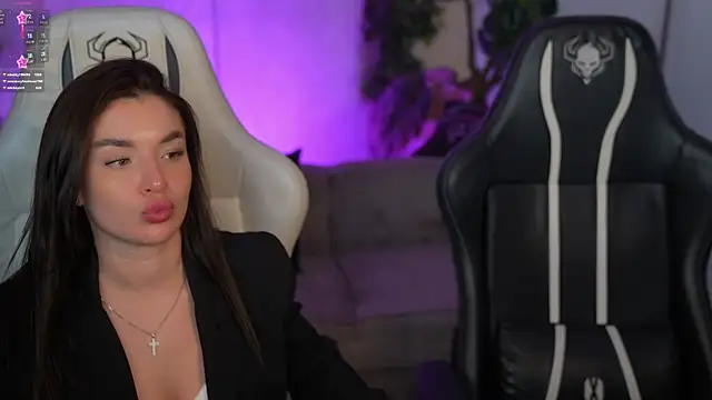 Goldie Flame online show from 11-17-25, 07:52