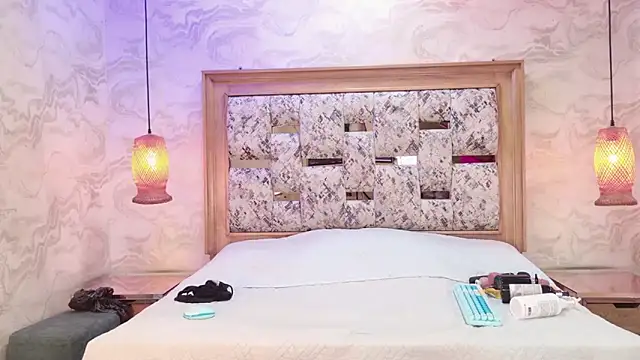 ZOLEY WATSON online show from 01-17-26, 03:11