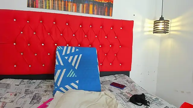 carolinacrus01 online show from 01-06-26, 03:05