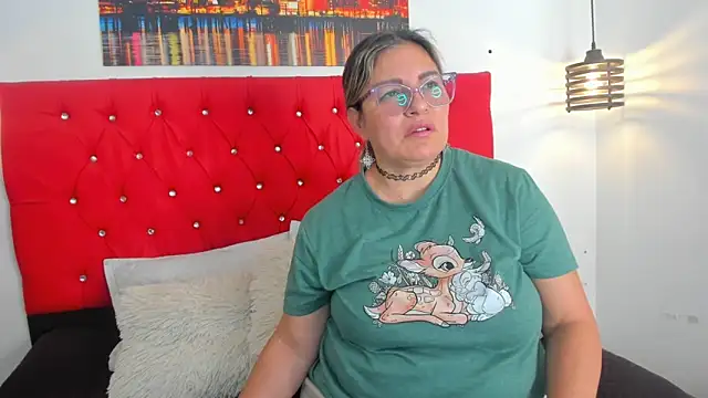 carolinacrus01 online show from 02-07-26, 04:33