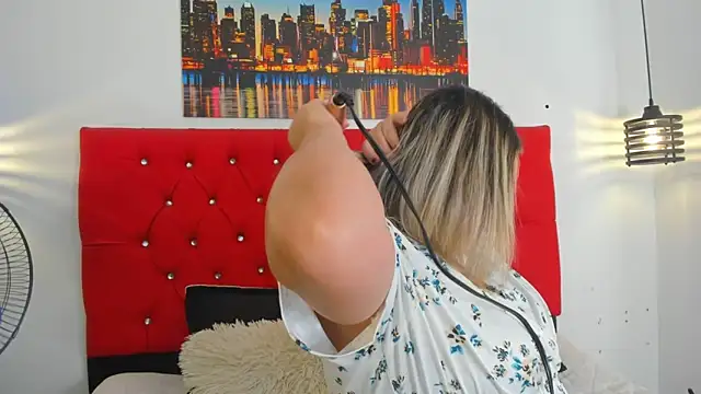 carolinacrus01 online show from 03-12-26, 03:18