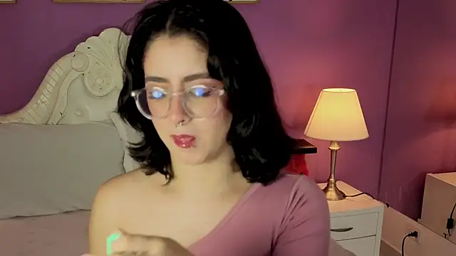 LiLLiAnderson online show from 11-10-25, 11:42