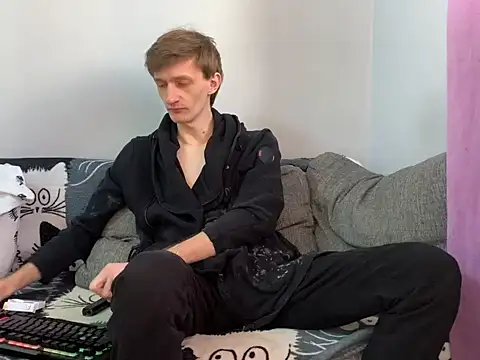 Snapshot of Velles chatting on 03-07-26, 12:57 Velles online show from 03-07-26, 12:57