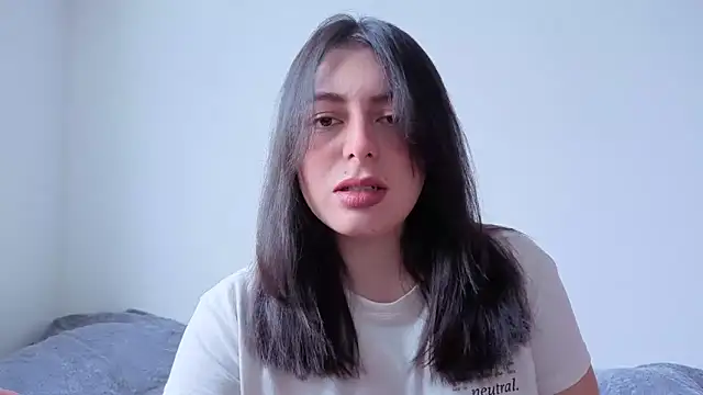 MiaKimky online show from 10-22-25, 04:40