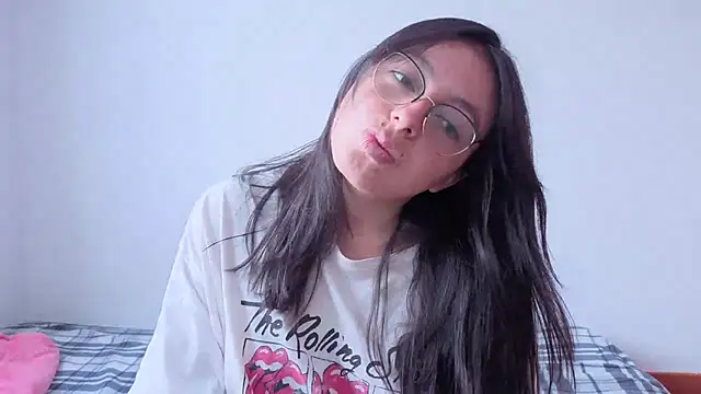 MiaKimky online show from 01-19-26, 04:22